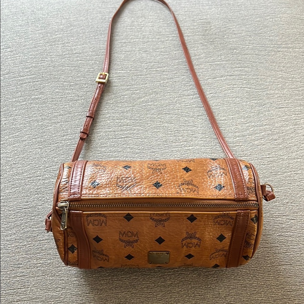 MCM VISETOS BARREL BAG - Picture 5 of 10
